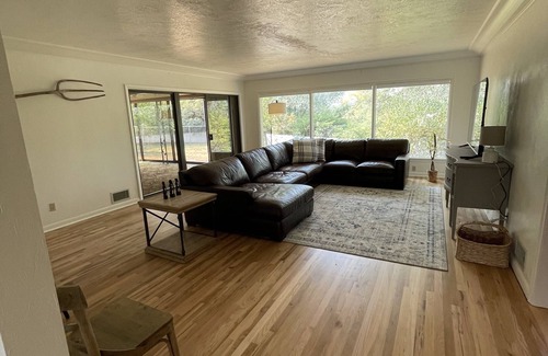 Pocatello House | Cozy Home Across From Holt Arena and ISU Campus!