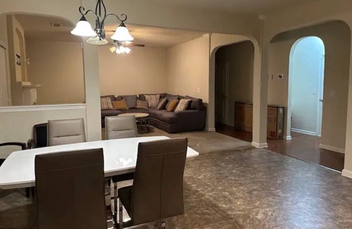 Centerville House | Cozy Home away from Home