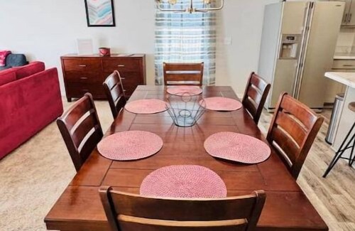 Southport House | Cozy Home Away in Southport!