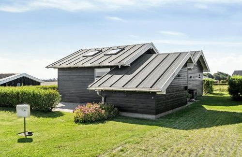 Snedsted House | Cozy Home By Limfjord With Bathing Jetty