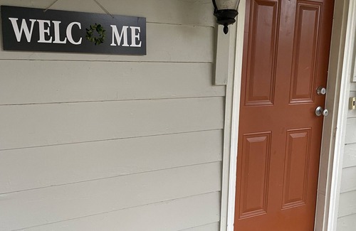 Springfield House | Cozy home close to historic Washburne District, Hospital, Autzen Stadium!