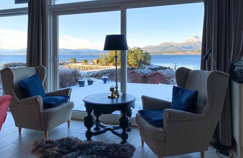 Frei House | Cozy home in øydegard