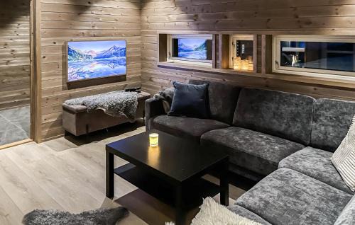 Holtalen House | Cozy Home In Ålen With Wifi