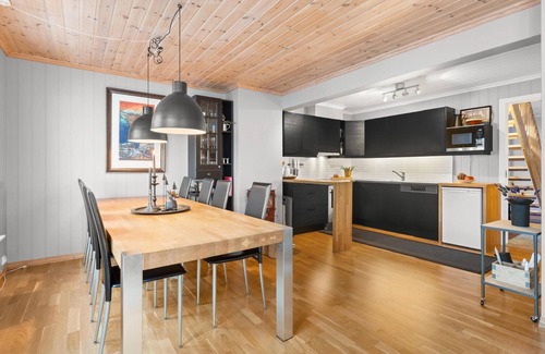 Ljosland House | Cozy home in åseral with house sea view