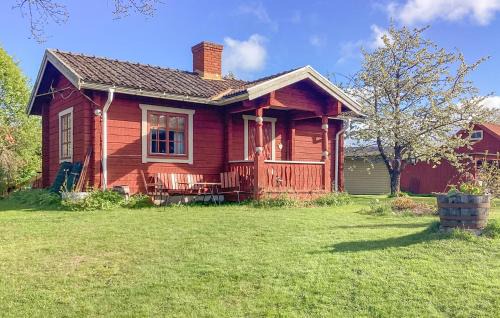 Borlange House | Cozy Home In Borlänge With Lake View