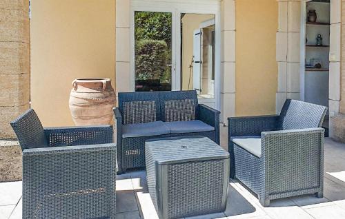 Cabannes House | Cozy Home In Cabannes With Wifi