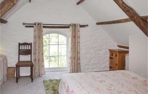 Callac House | Cozy Home In Callac De Bretagne