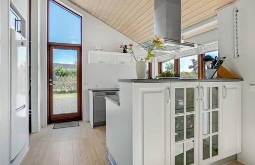 Krejbjerg House | Cozy home in Ejstrupholm with sauna