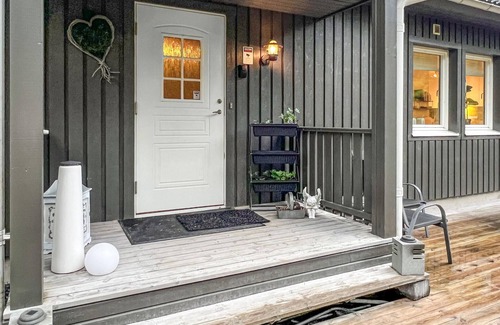 Flekkefjord House | Cozy home in Flekkefjord with house sea view