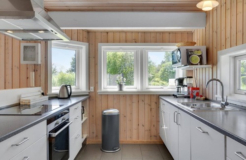 Udsholt House | Cozy home in Græsted with sauna