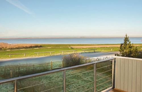 Bork Havn House | Cozy home in Hemmet with house sea view