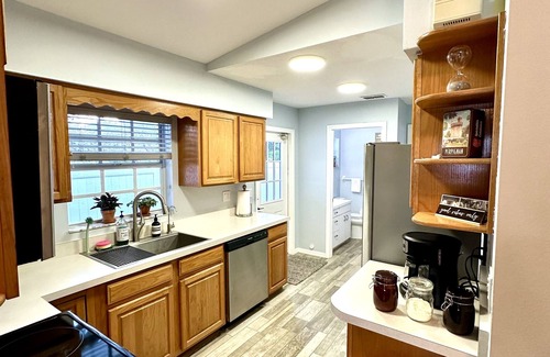 Downtown Zephyrhills House | Cozy Home in Historic Zephyrhills.