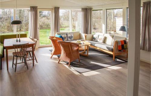 Hjerm House | Cozy Home In Hjerm With Kitchen