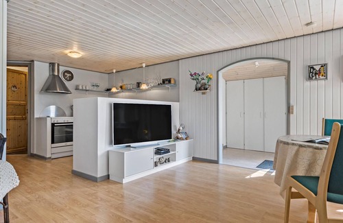 Bjerregaard House | Cozy home in Hvide Sande with WiFi