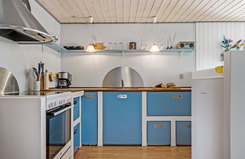 Bjerregaard House | Cozy home in Hvide Sande with WiFi