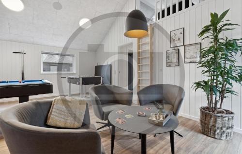 Jesendorf House | Cozy Home In Jesendorf With Sauna