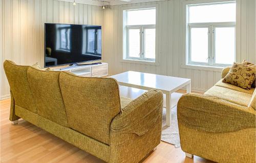Kristiansund House | Cozy Home In Kristiansund With Wifi