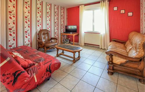 Montchamp House | Cozy Home In Montchamp With Kitchen