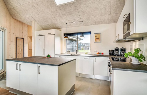 Houstrup House | Cozy home in Nørre Nebel with sauna