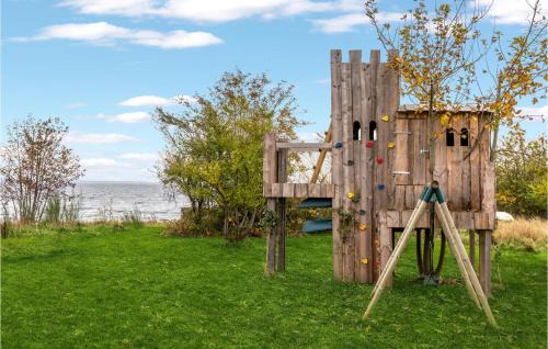 Nykobing Sjaelland House | Cozy Home In Nykøbing Sj With Kitchen