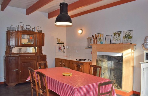 Plourivo House | Cozy home in Plourivo with kitchen