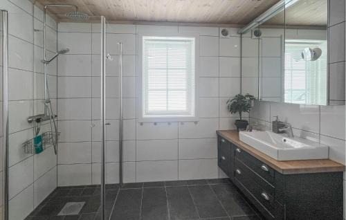 Sjusjoen House | Cozy Home In Sjusjøen With Sauna