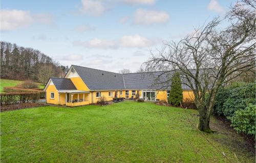 Ringkøbing-Skjern Municipality House | Cozy Home In Skjern With Wifi