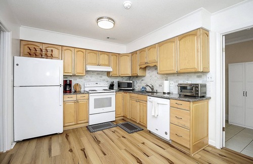 McAlpine House | Cozy home in South Charlotte near Ballantyne/PinevilleI485/I77 Sorry, No Pets