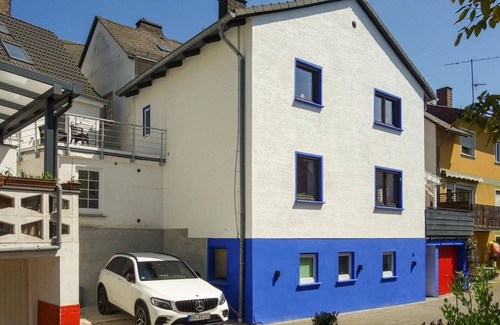 Ulmen House | Cozy home in Ulmen with kitchen