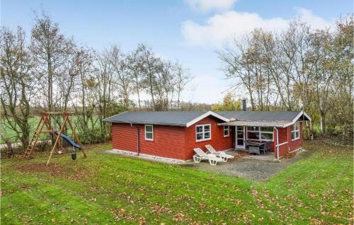 Vinderup House | Cozy Home In Vinderup With Kitchen