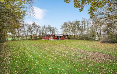 Vinderup House | Cozy Home In Vinderup With Kitchen