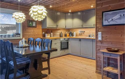 Voss House | Cozy Home In Voss With Kitchen