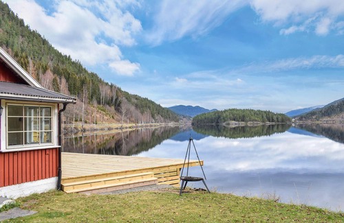 Kviteseid House | Cozy home in Vråliosen