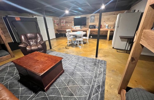 Sand Ridge House | Cozy home just minutes from Golf, UAB, Wedding Venues