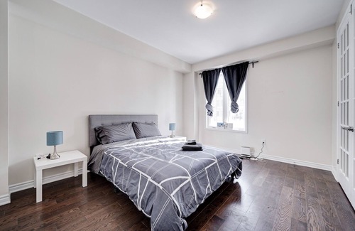 Richmond Hill House | Cozy home located at central of Richmond Hill