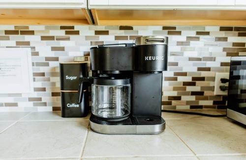 Hyrum House | Cozy Home: Near Lake, Trails & Logan, Free Paddleboards! Dog Friendly
