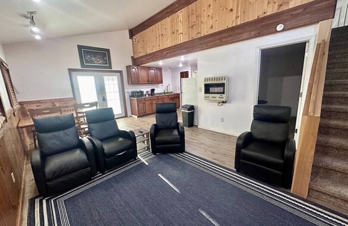 Au Gres Apartment | Cozy Home on Lake Huron I