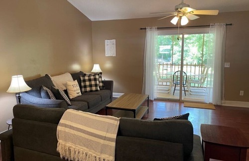 Lake Oconee House | Cozy home on Lake Oconee w/gameroom & Golden Tee