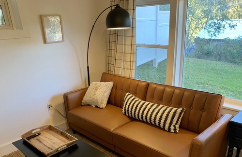 Johnson Apartment | Cozy Home on Log Cabin Lane Unit 2