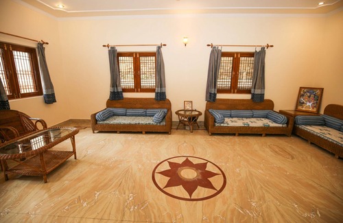 Vrindavan House | Cozy Home Stay in Vrindavan right behind Iskcon temple with modern facilities.