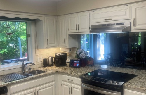 Hot Springs Village House | Cozy home surrounded by wildlife of all kinds trees.,Lakes swimming and golfing