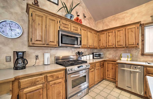 Ridgway House | Cozy Home w/Mountain Views Near Ouray Hot Springs