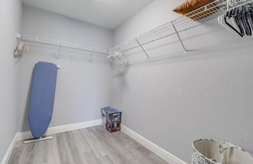 Candler House | COZY home with fenced patio