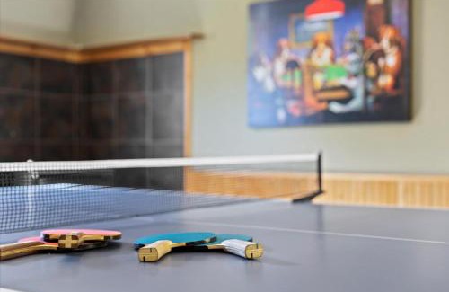 New Paltz House | Cozy Home with Hot Tub Game Room and Fire Pit