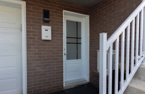 Rathwood House | Cozy House Apartment near Square 1