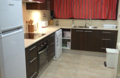 Vilanova I la Geltru House | Cozy house in quiet area with pool and views of the sea and mountains.