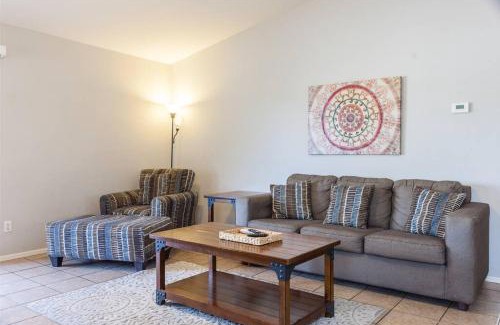 Avondale House | Cozy house near stadium with pool heater, BBQ