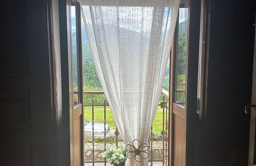 Pajares House | Cozy house with wonderful views and all services, ideal for families.