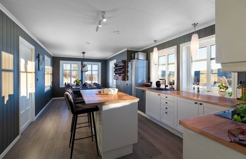 Lykkja House | Cozy idyllic in scenic Lykkja