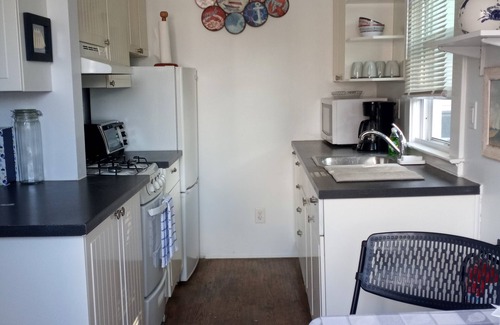 Highlands Cottage | Cozy Jersey Shore Cottage near Sandy Hook Beach - OPEN YEAR-ROUND
